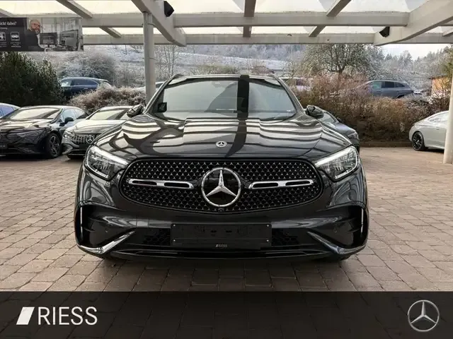 Mercedes-Benz GLC 220