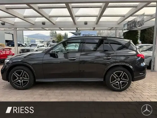 Mercedes-Benz GLC 220