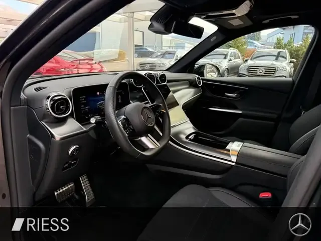 Mercedes-Benz GLC 220