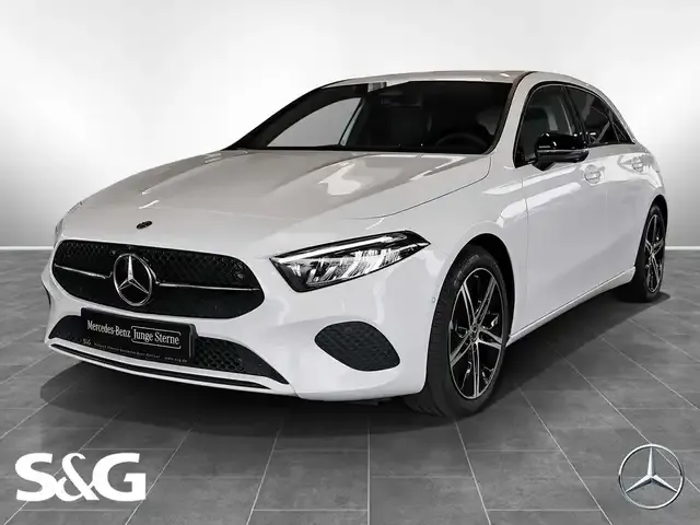 Mercedes-Benz A 220