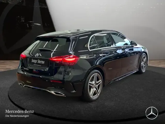 Mercedes-Benz A 220