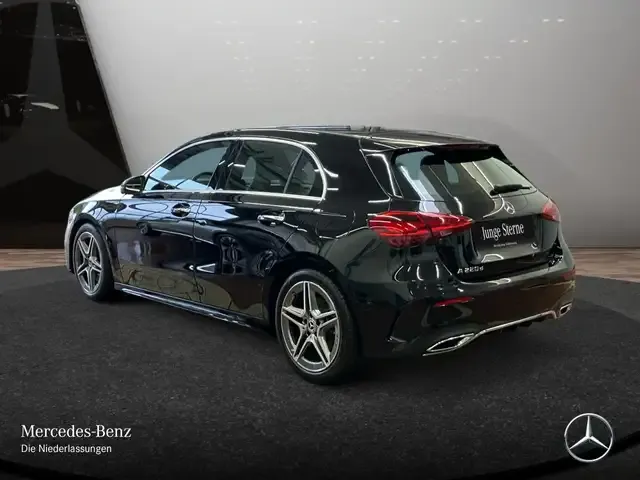 Mercedes-Benz A 220