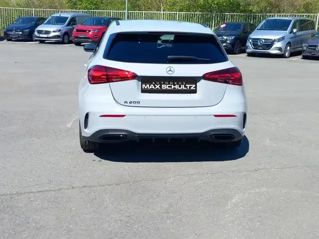 Mercedes-Benz A 200