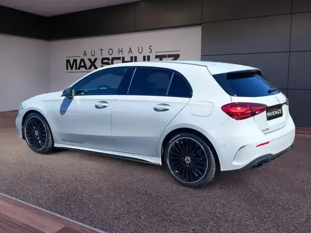 Mercedes-Benz A 200