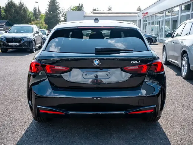 BMW 118