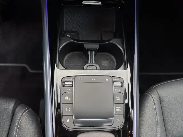 Mercedes-Benz EQA 300