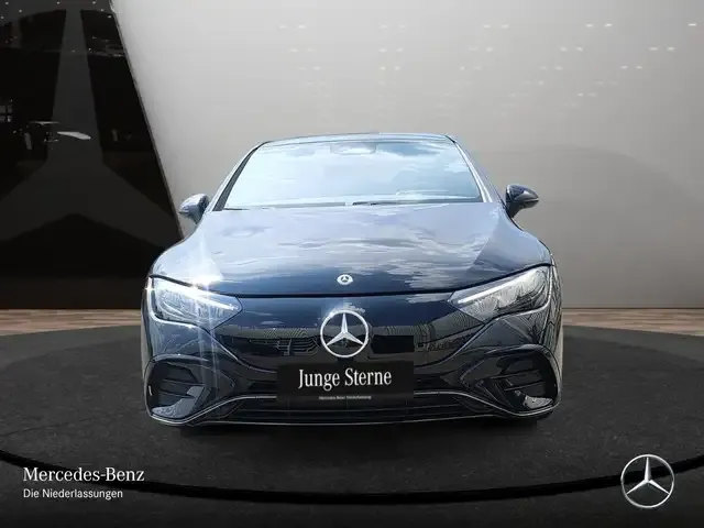 Mercedes-Benz EQE 300