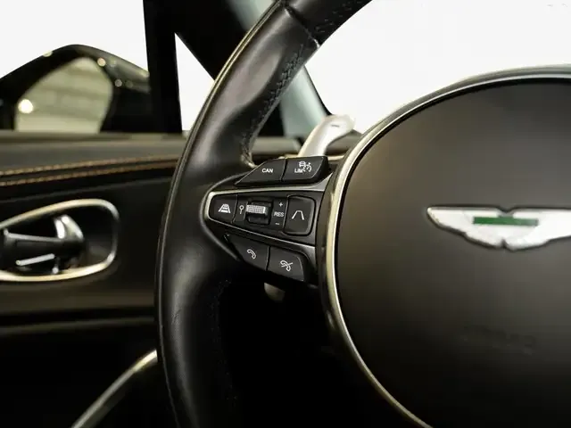 Aston Martin DBX