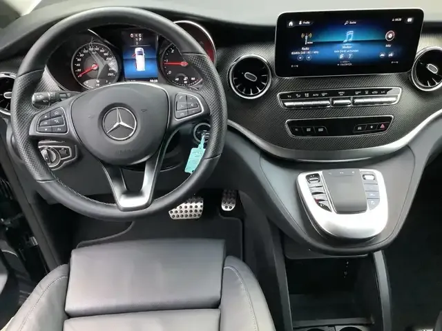 Mercedes-Benz V 250