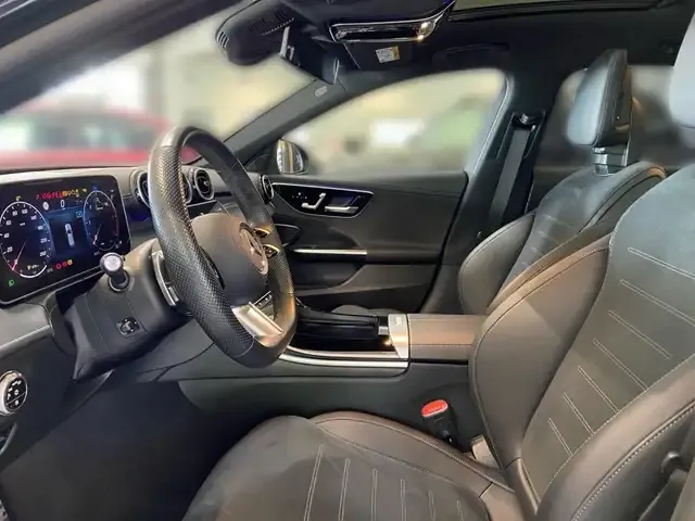 Mercedes-Benz C 220