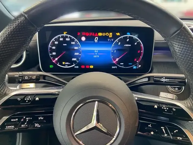 Mercedes-Benz C 220