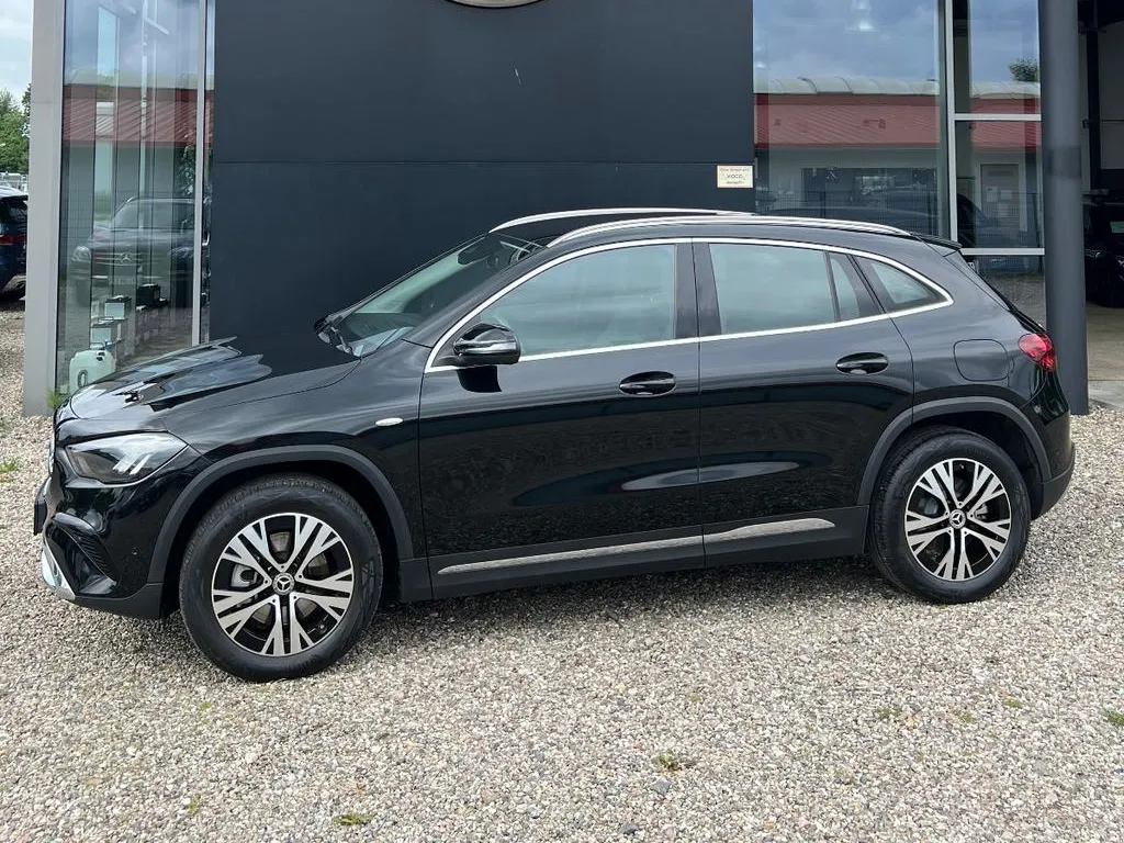 Mercedes-Benz GLA 250