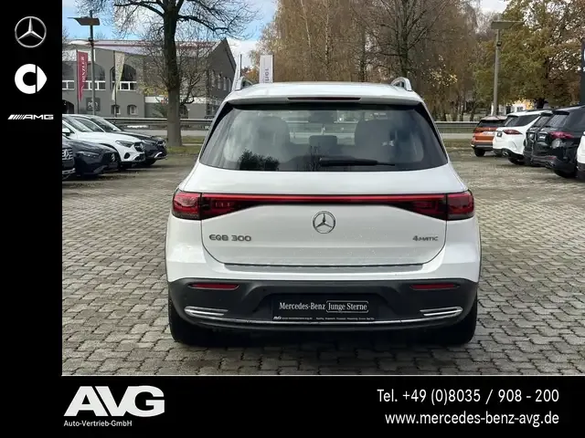 Mercedes-Benz EQB 300