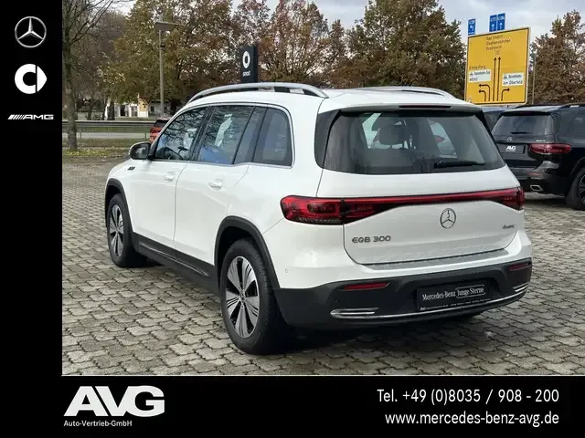 Mercedes-Benz EQB 300