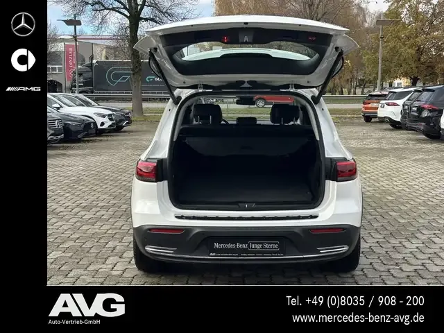 Mercedes-Benz EQB 300