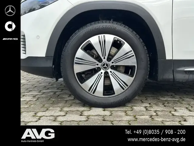 Mercedes-Benz EQB 300