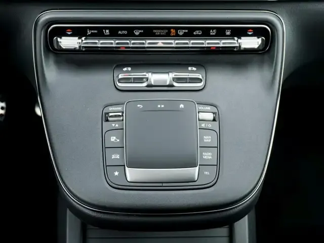Mercedes-Benz V 250