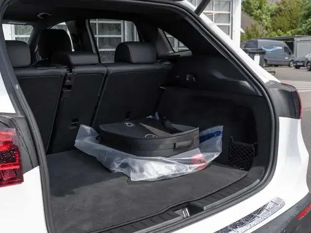 Mercedes-Benz EQA 300