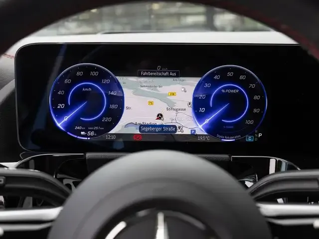 Mercedes-Benz EQA 300