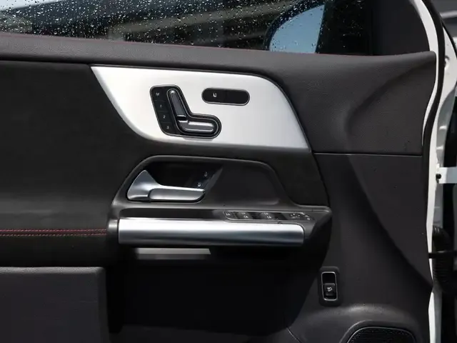 Mercedes-Benz EQA 300