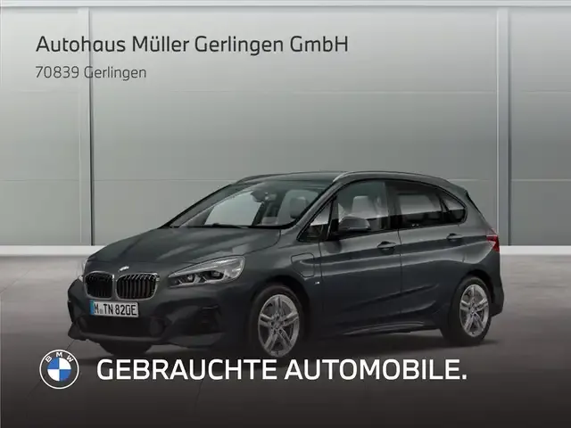BMW 225
