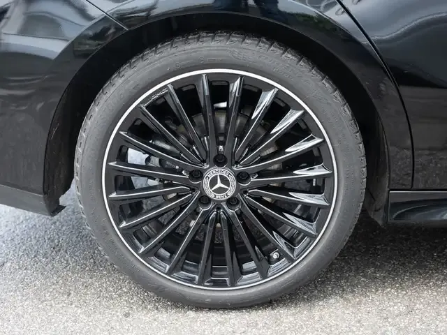 Mercedes-Benz CLA 220