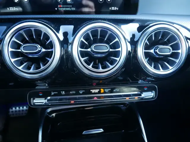 Mercedes-Benz A 45 AMG