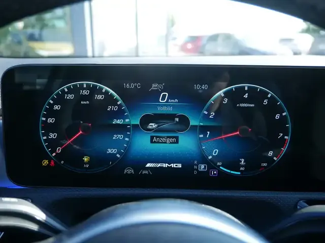 Mercedes-Benz A 45 AMG