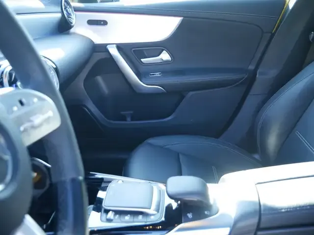 Mercedes-Benz A 45 AMG