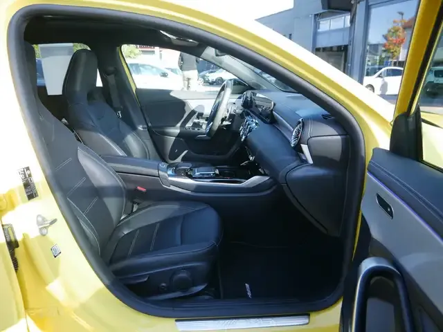 Mercedes-Benz A 45 AMG