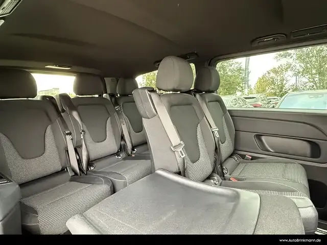 Mercedes-Benz V 250