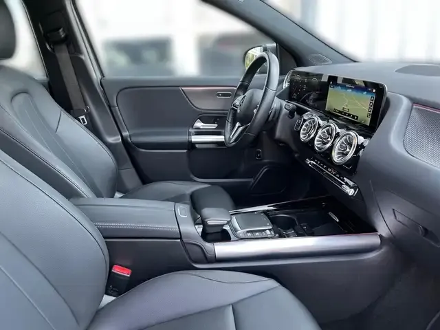 Mercedes-Benz EQA 250