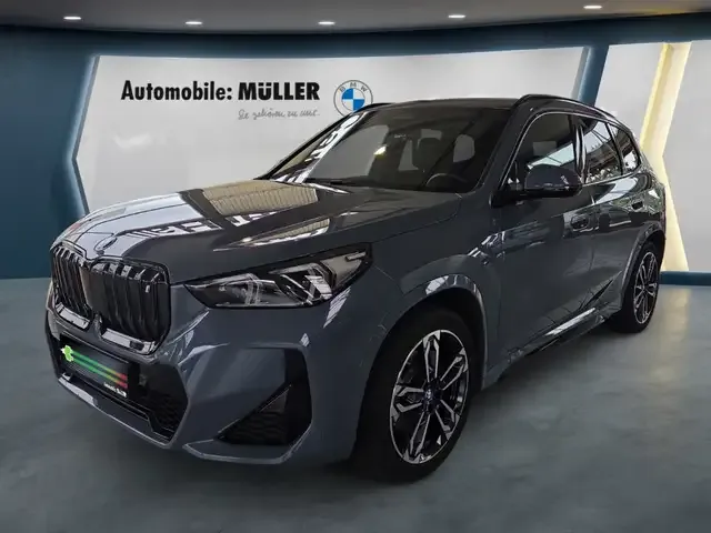 BMW iX1