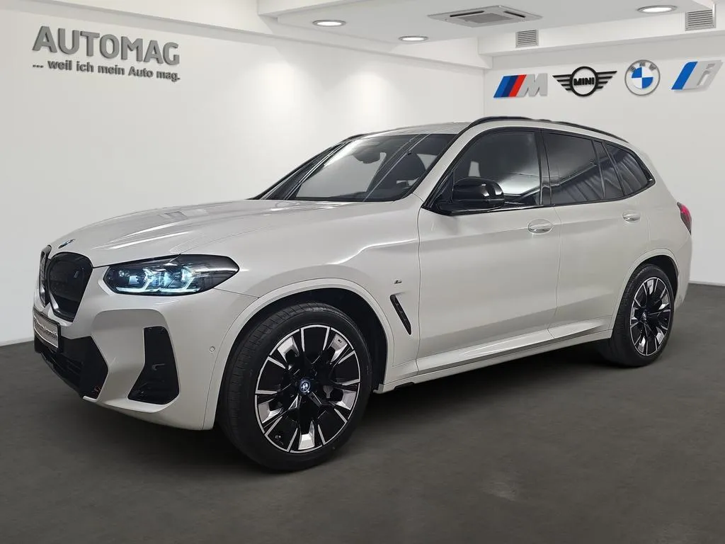 BMW iX3
