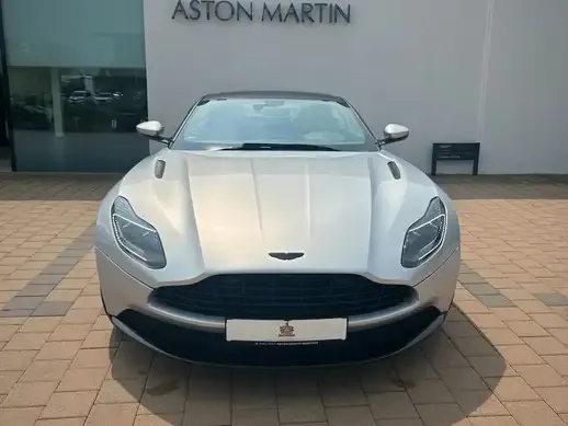 Aston Martin DB11