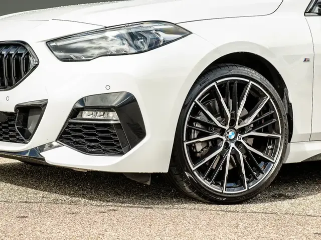 BMW 220