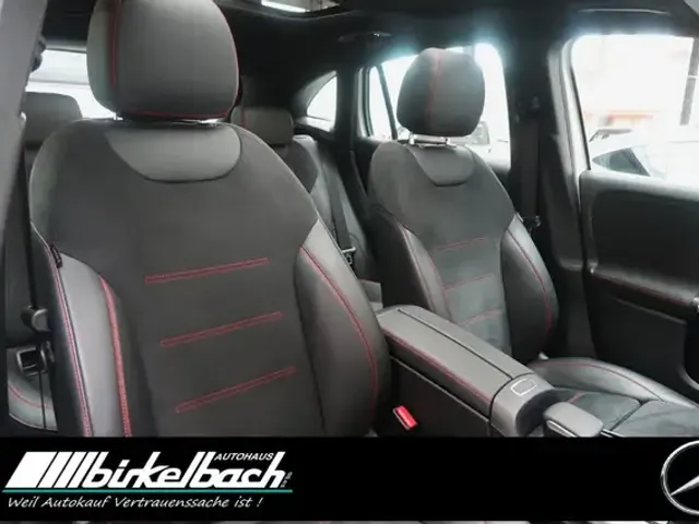 Mercedes-Benz GLA 180