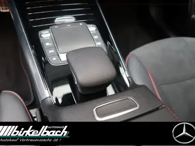 Mercedes-Benz GLA 180