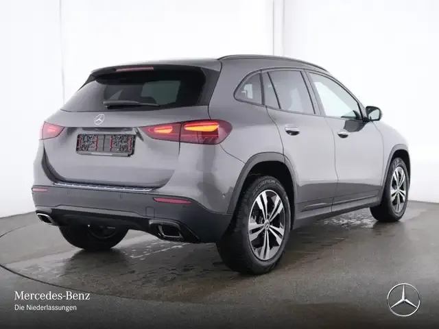 Mercedes-Benz GLA 180