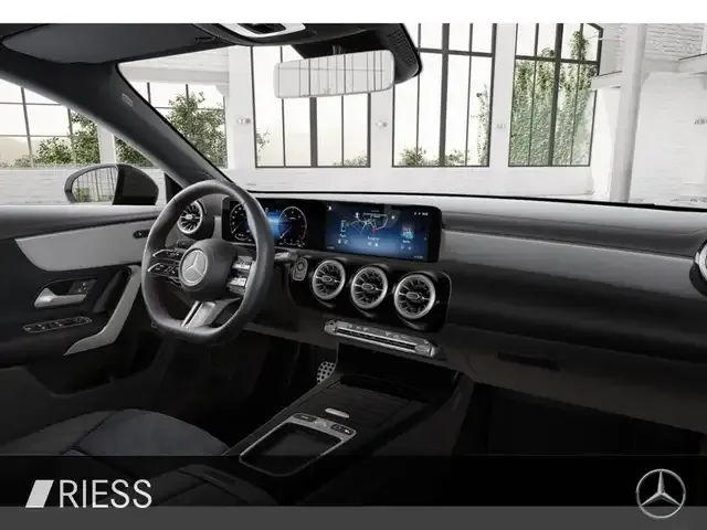 Mercedes-Benz CLA 220
