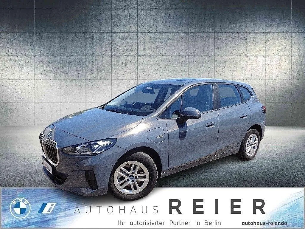 BMW 225