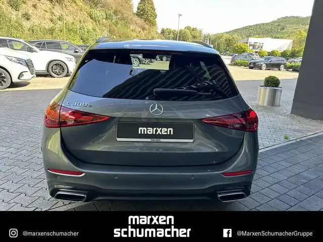 Mercedes-Benz C 300