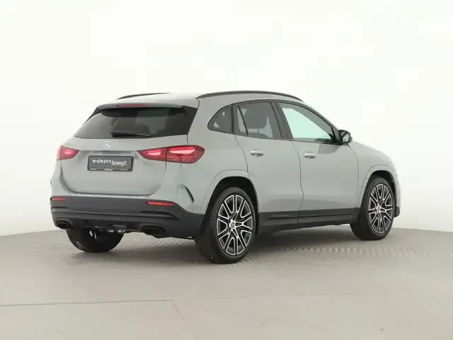 Mercedes-Benz GLA 200