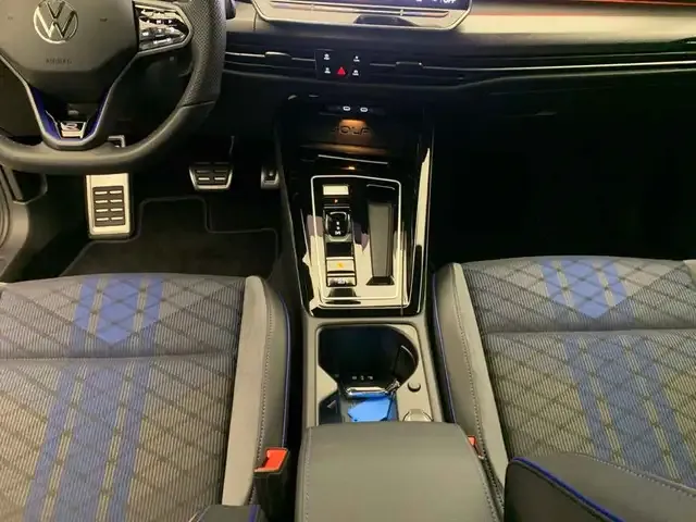 Volkswagen Golf R