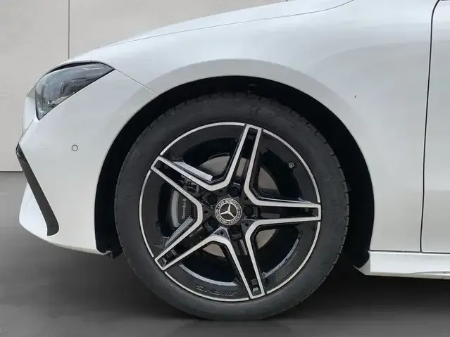 Mercedes-Benz CLA 180