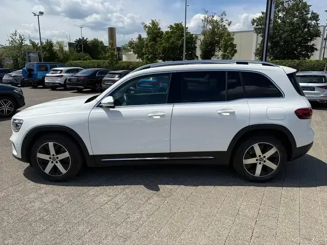 Mercedes-Benz GLB 200