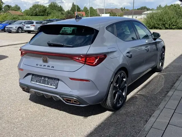 CUPRA Leon