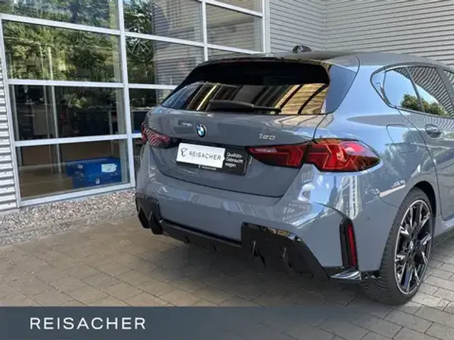 BMW 120
