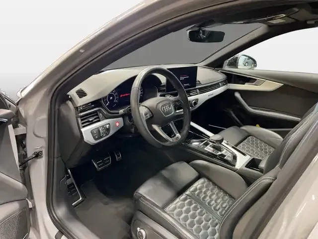 Audi RS4