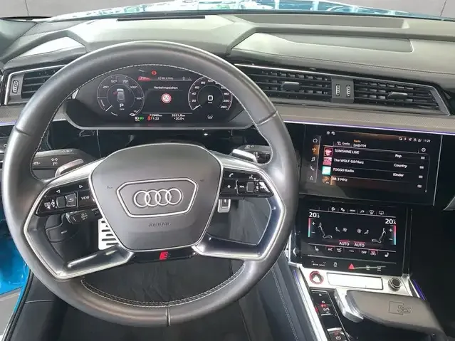 Audi e-tron